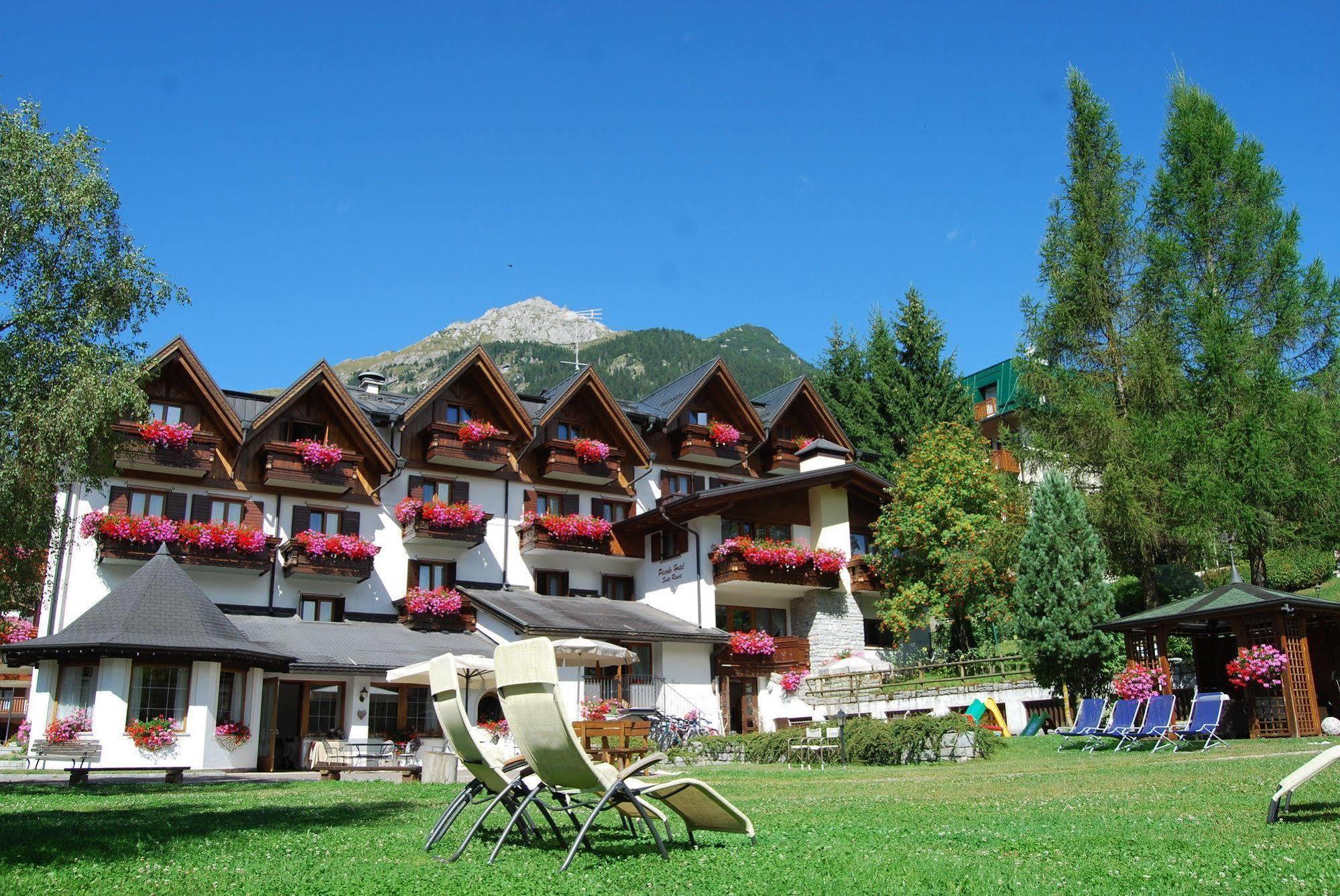 Il Piccolo Dolomiti Resort アンダロ エクステリア 写真