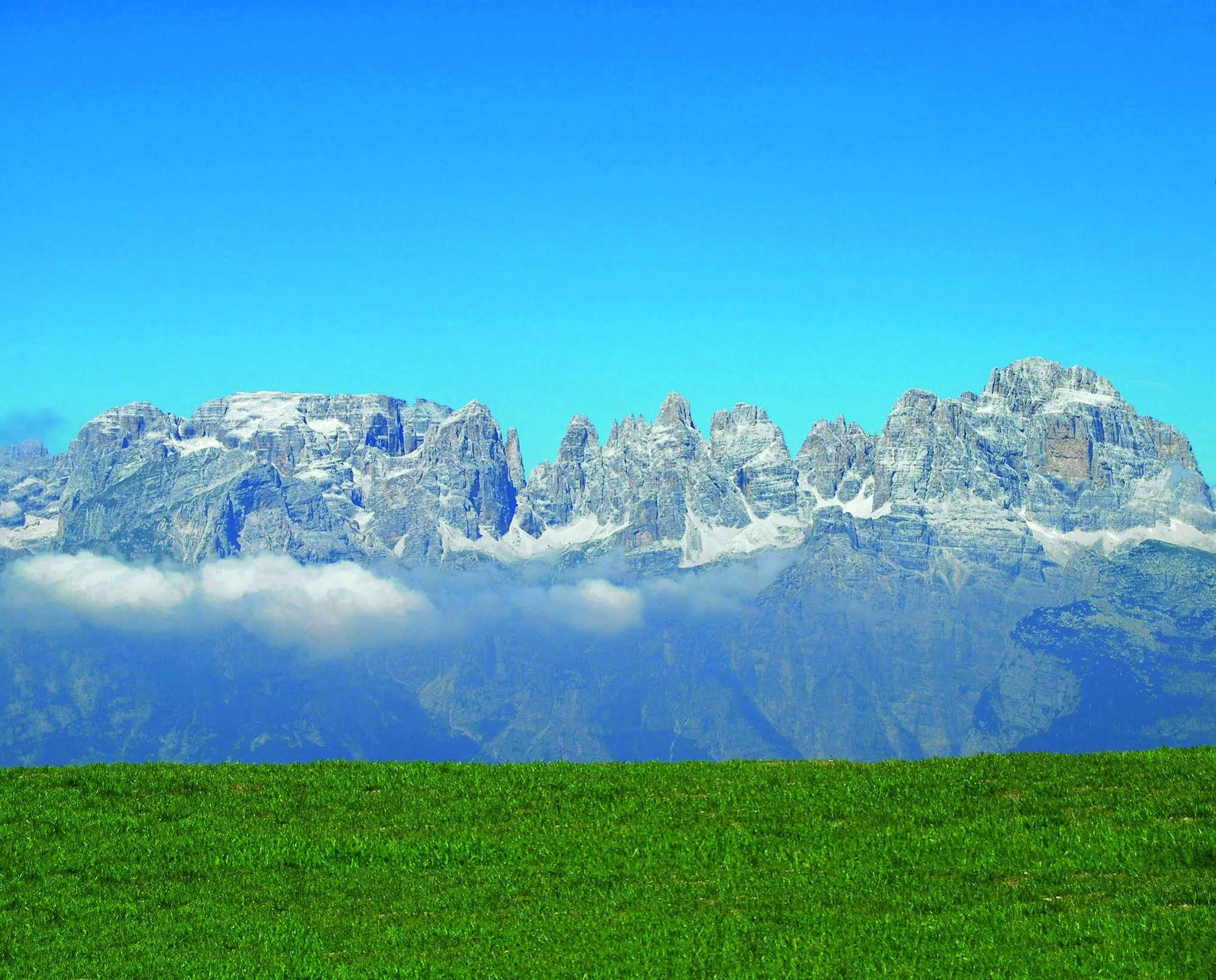 Il Piccolo Dolomiti Resort アンダロ エクステリア 写真